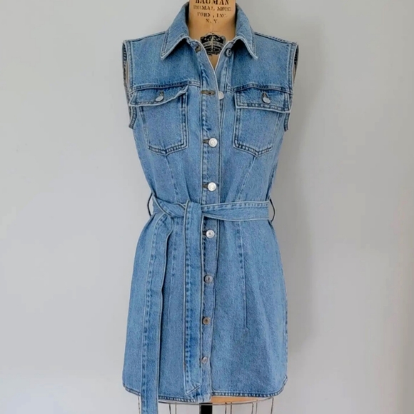 Dresses & Skirts - BNWT Zara Belted Jean dress